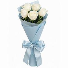 Букет 5 Белых роз Проуд в Городище Пензенской области