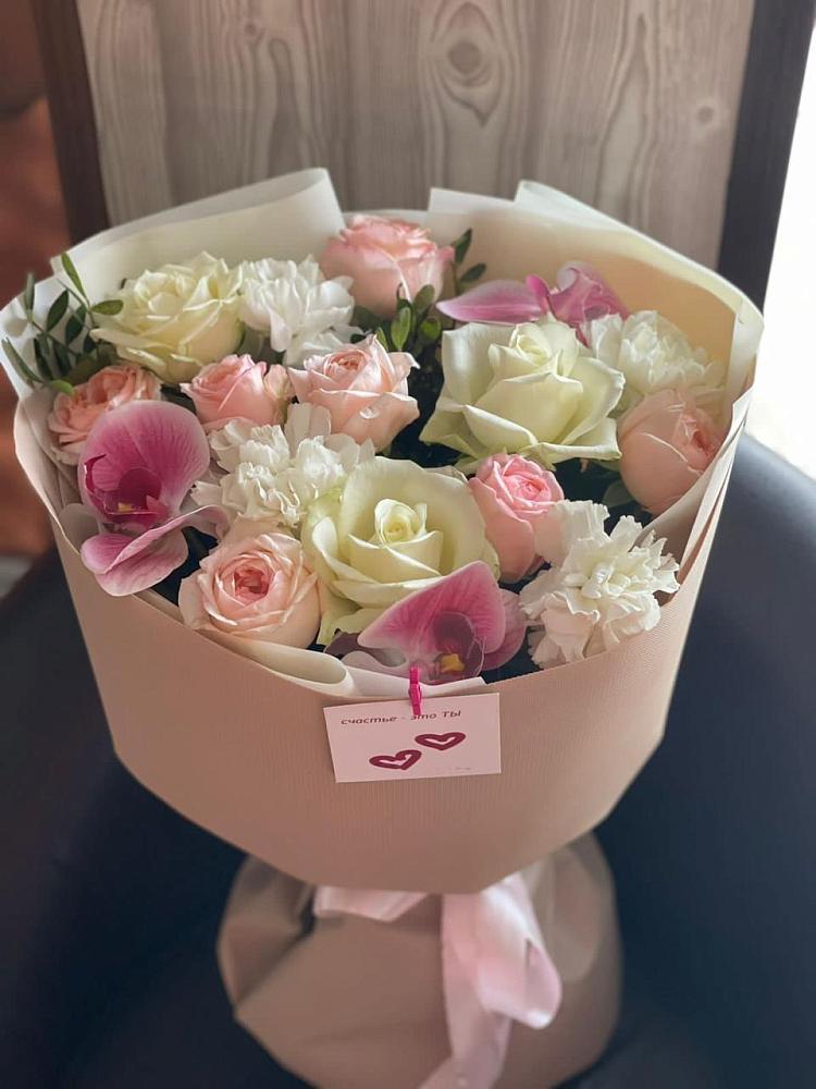 Букет цветов из: Орхидеи, Розы и Гвоздики в Городище Пензенской области