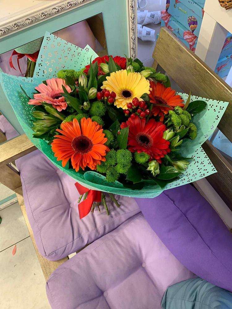 Букет цветов из: Герберы, Хризантемы и Альстромерии в Городище Пензенской области