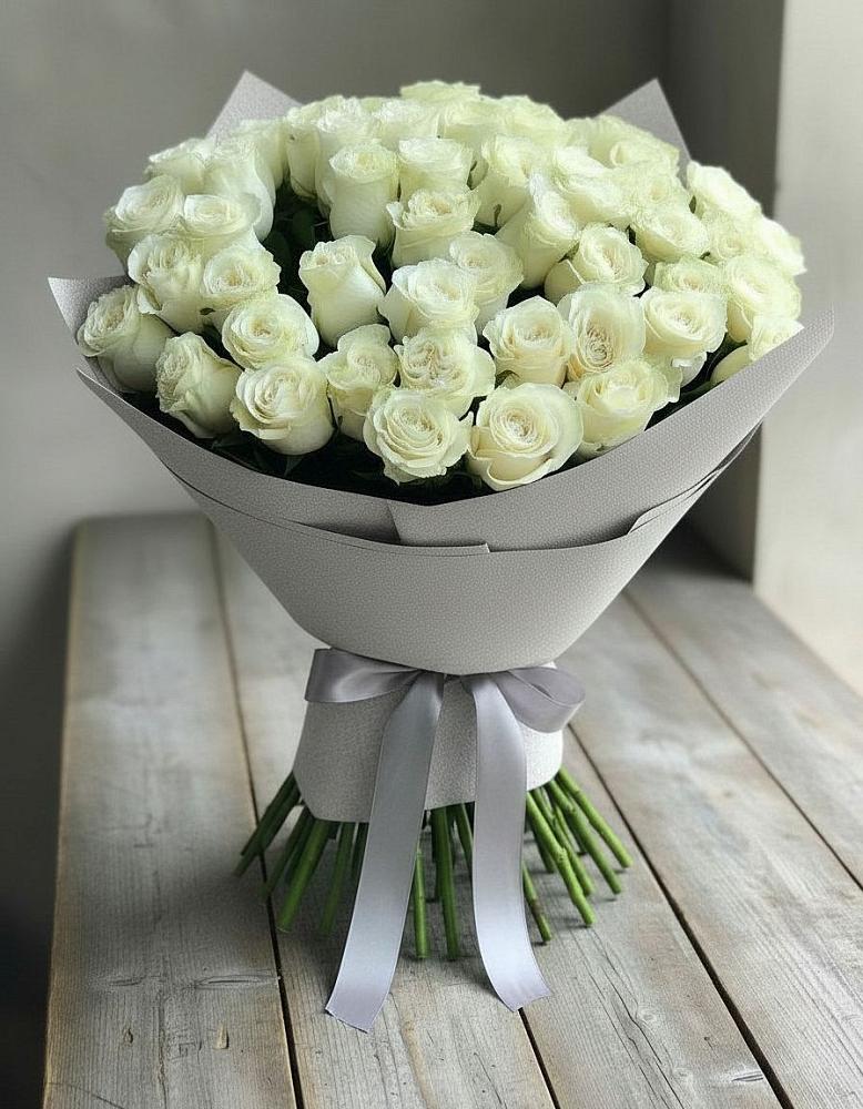 Букет 35 Белых роз в Городище Пензенской области