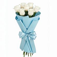 Букет 7 белых роз Проуд в Городище Пензенской области