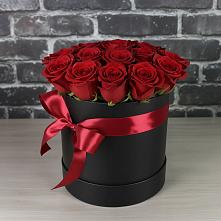 Цветочная композиция из Розы в шляпной коробке в Городище Пензенской области