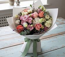 Букет цветов из:  Розы, Лизиантусы и Гвоздики в Городище Пензенской области