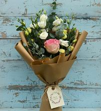 Букет цветов из:  Розы и Лизиантусы в Городище Пензенской области