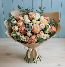 Букет цветов из:  Альстромерии и Розы в Городище Пензенской области