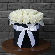 Цветочная композиция из Розы в шляпной коробке в Городище Пензенской области